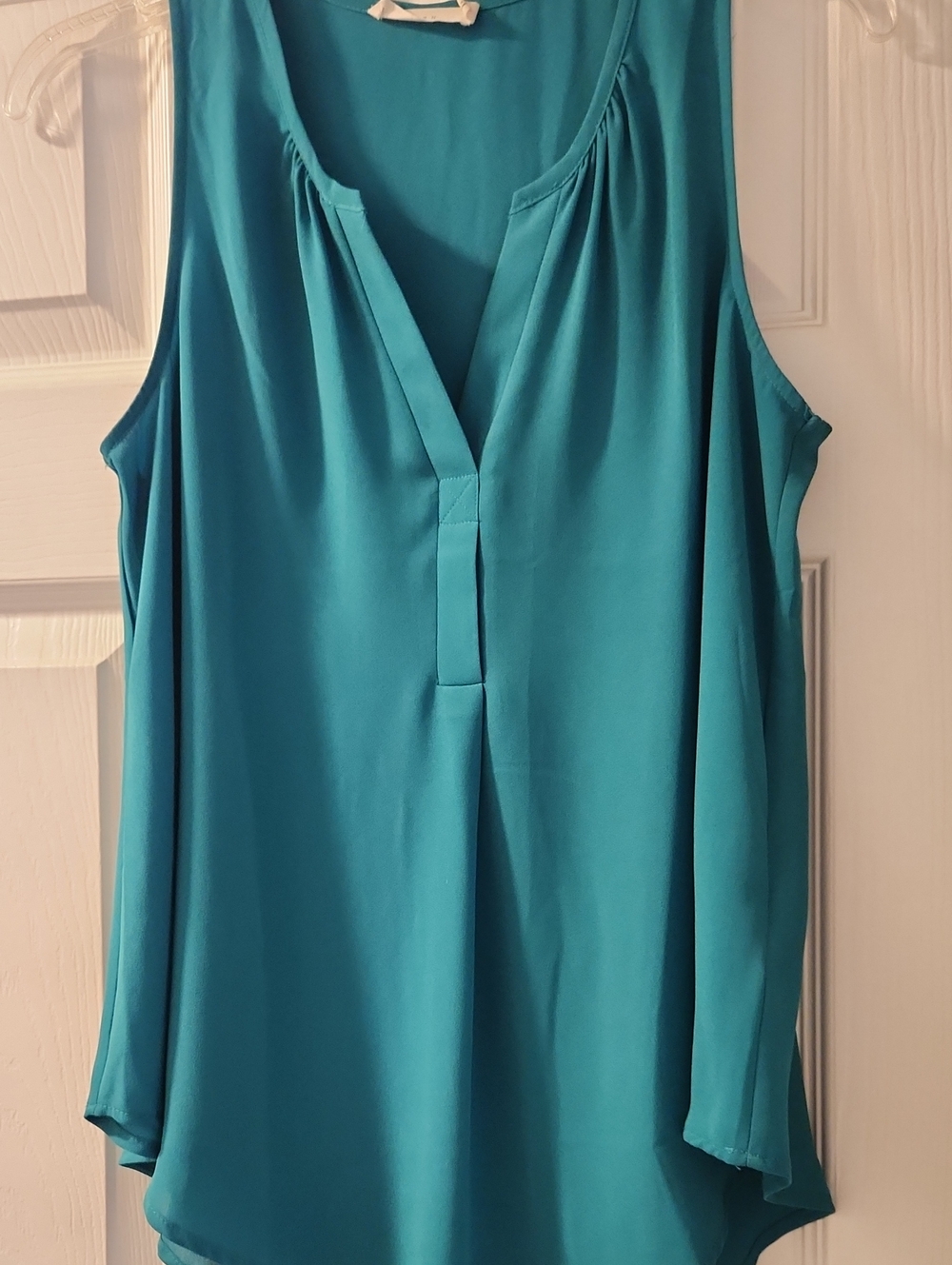 Lush Teal V-Neck Sleeveless Camisole